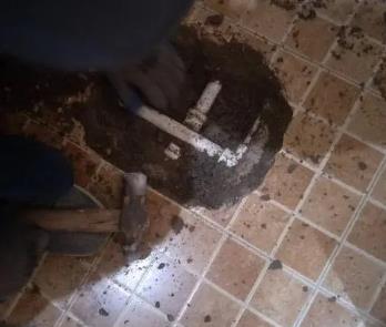 林州卫生间漏水维修公司为您分享下卫生间渗水如何处理及注意事项